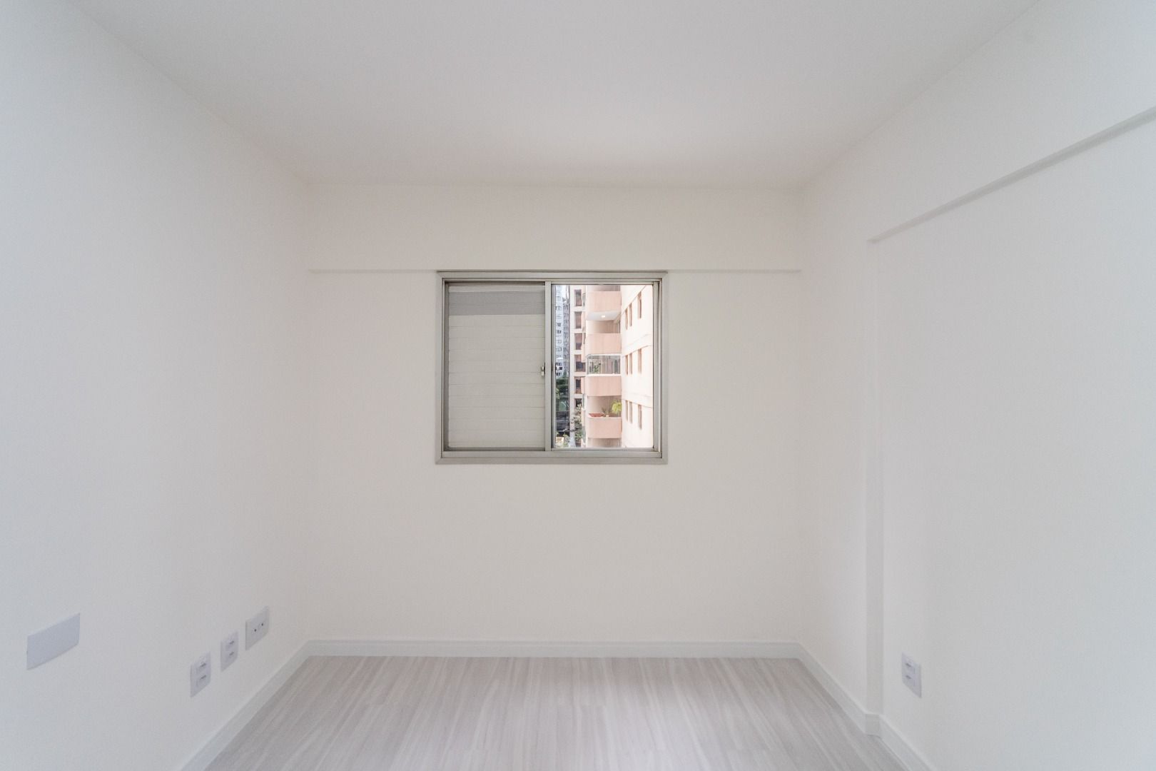 Apartamento à venda com 2 quartos, 61m² - Foto 29