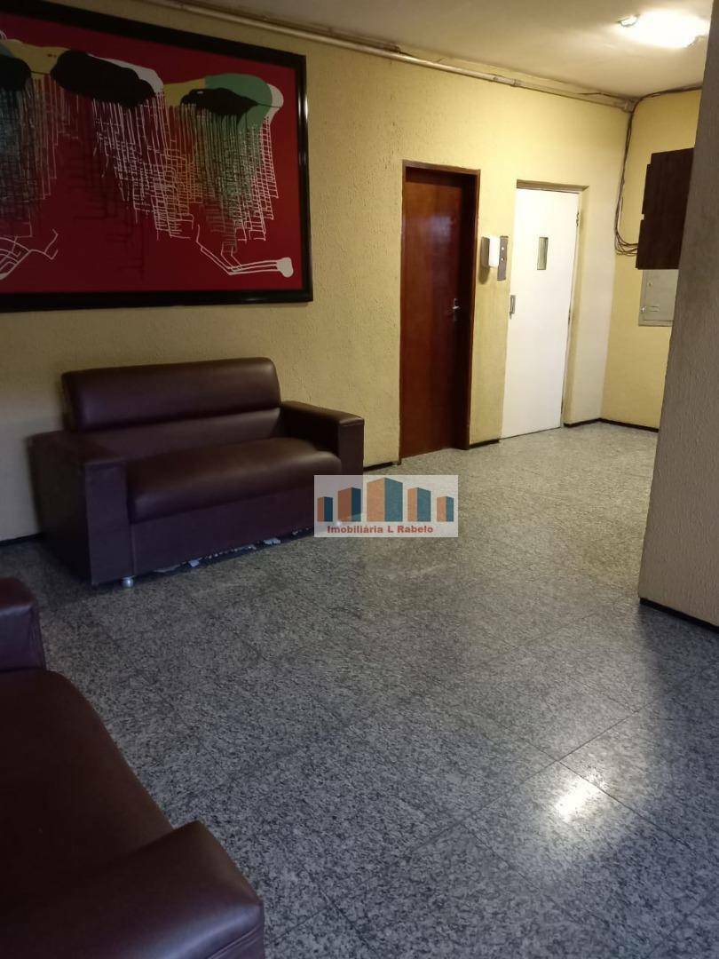 Apartamento à venda com 3 quartos, 110m² - Foto 3