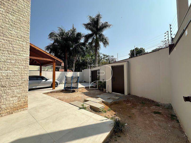 Casa à venda com 4 quartos, 240m² - Foto 34