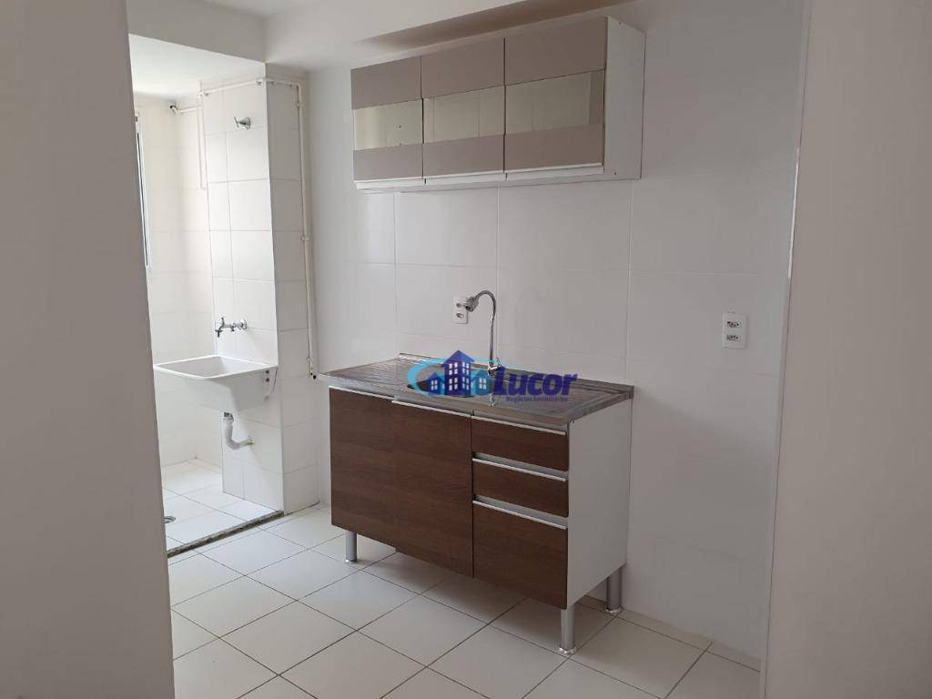 Apartamento à venda com 2 quartos, 42m² - Foto 8