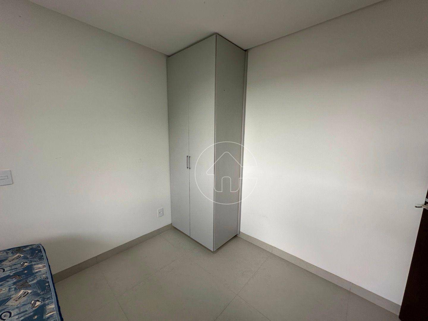 Apartamento para alugar com 2 quartos, 68m² - Foto 8