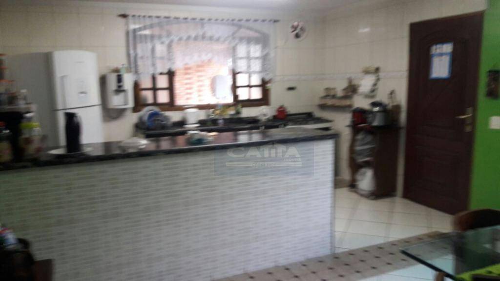 Sobrado à venda com 3 quartos, 240m² - Foto 42