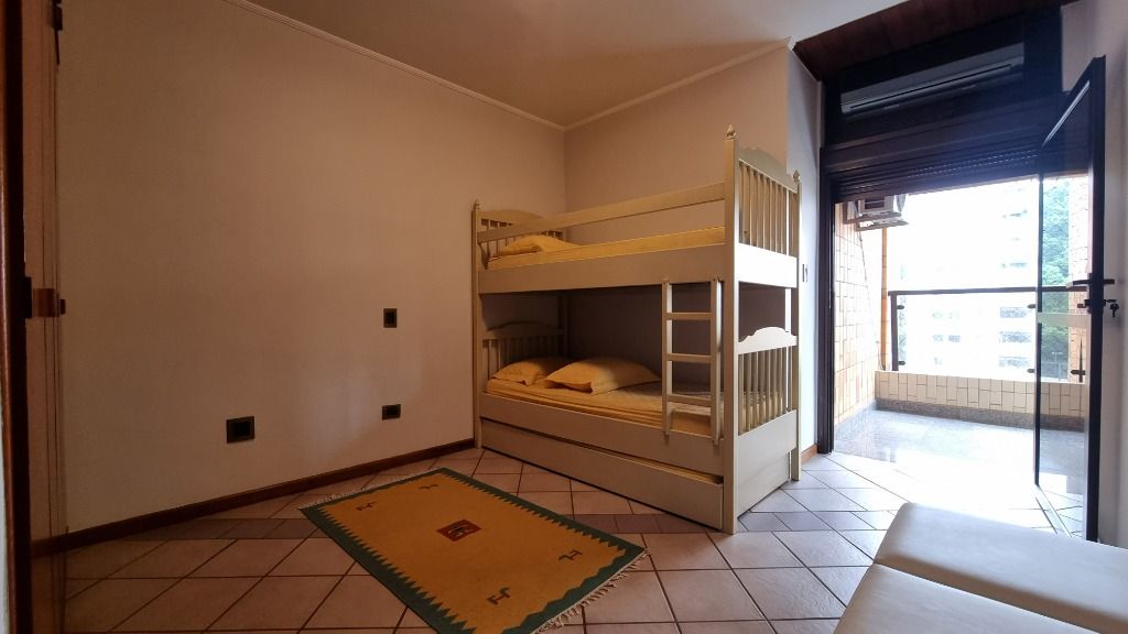 Apartamento à venda com 3 quartos, 130m² - Foto 15