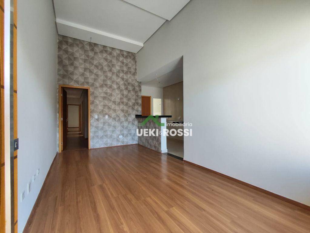 Casa à venda e aluguel com 3 quartos, 87m² - Foto 10