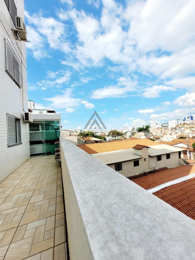 Apartamento à venda com 3 quartos, 148m² - Foto 1