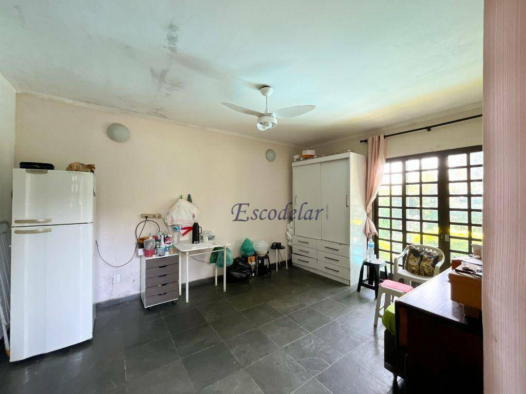 Casa à venda com 3 quartos, 320m² - Foto 18