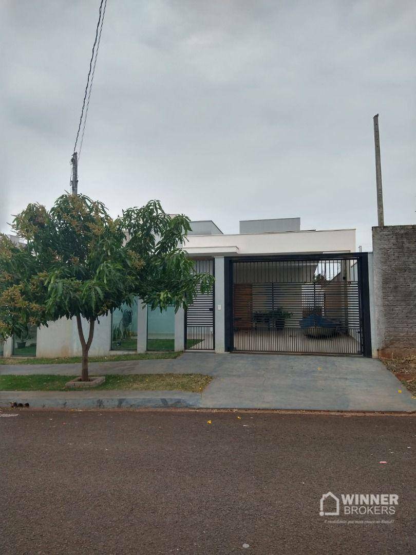 Casa à venda com 3 quartos, 74m² - Foto 1