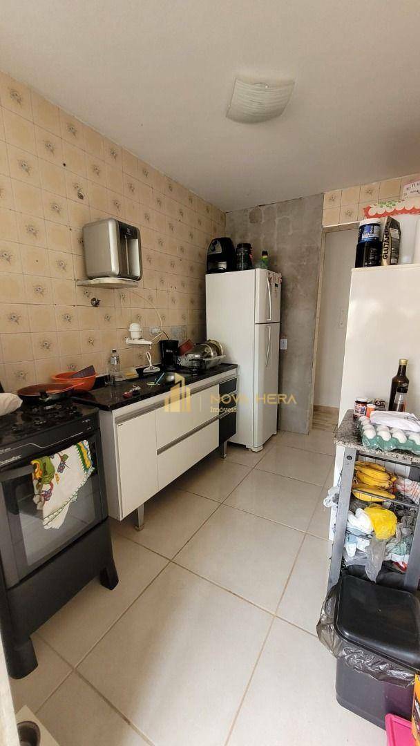 Apartamento à venda com 2 quartos, 60m² - Foto 5