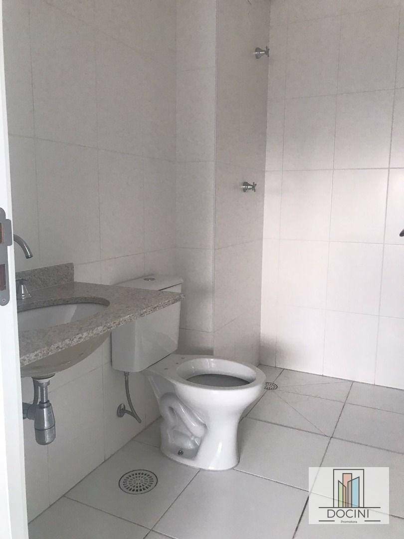 Apartamento à venda com 3 quartos, 70m² - Foto 13