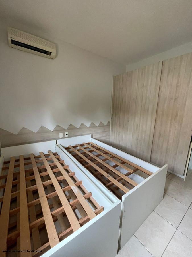 Casa de Condomínio para alugar com 4 quartos, 153m² - Foto 12