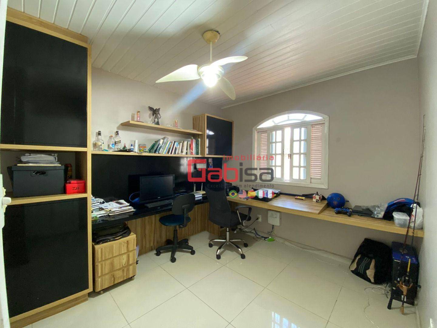 Casa à venda com 5 quartos, 300m² - Foto 13