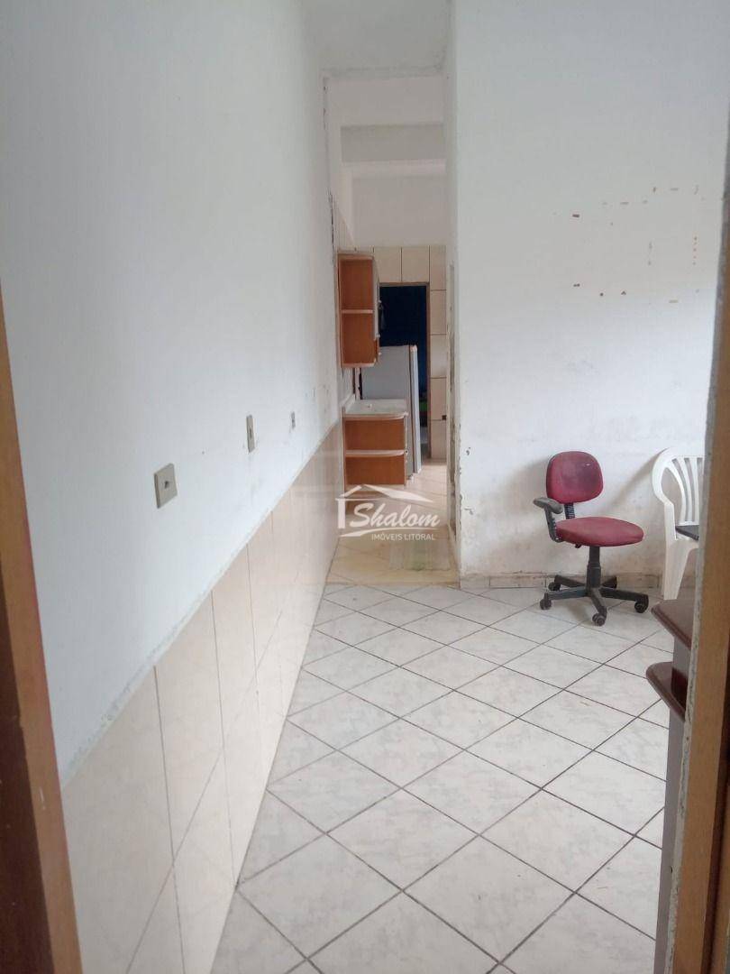 Casa à venda com 2 quartos, 70m² - Foto 9