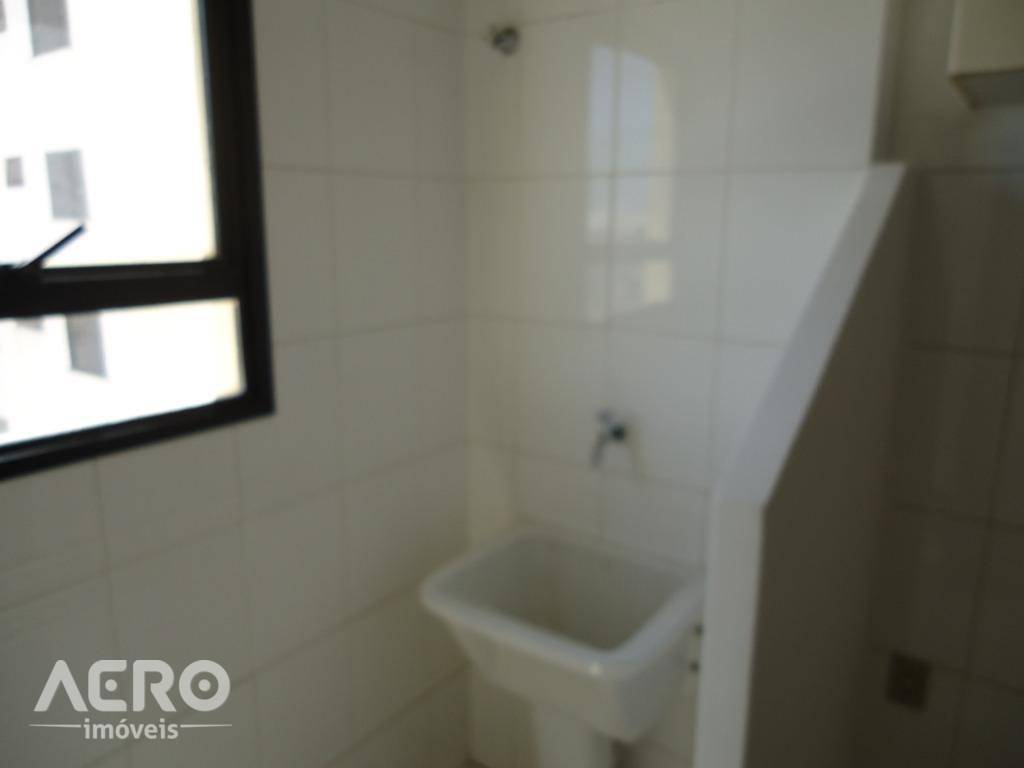 Apartamento à venda com 3 quartos, 76m² - Foto 7