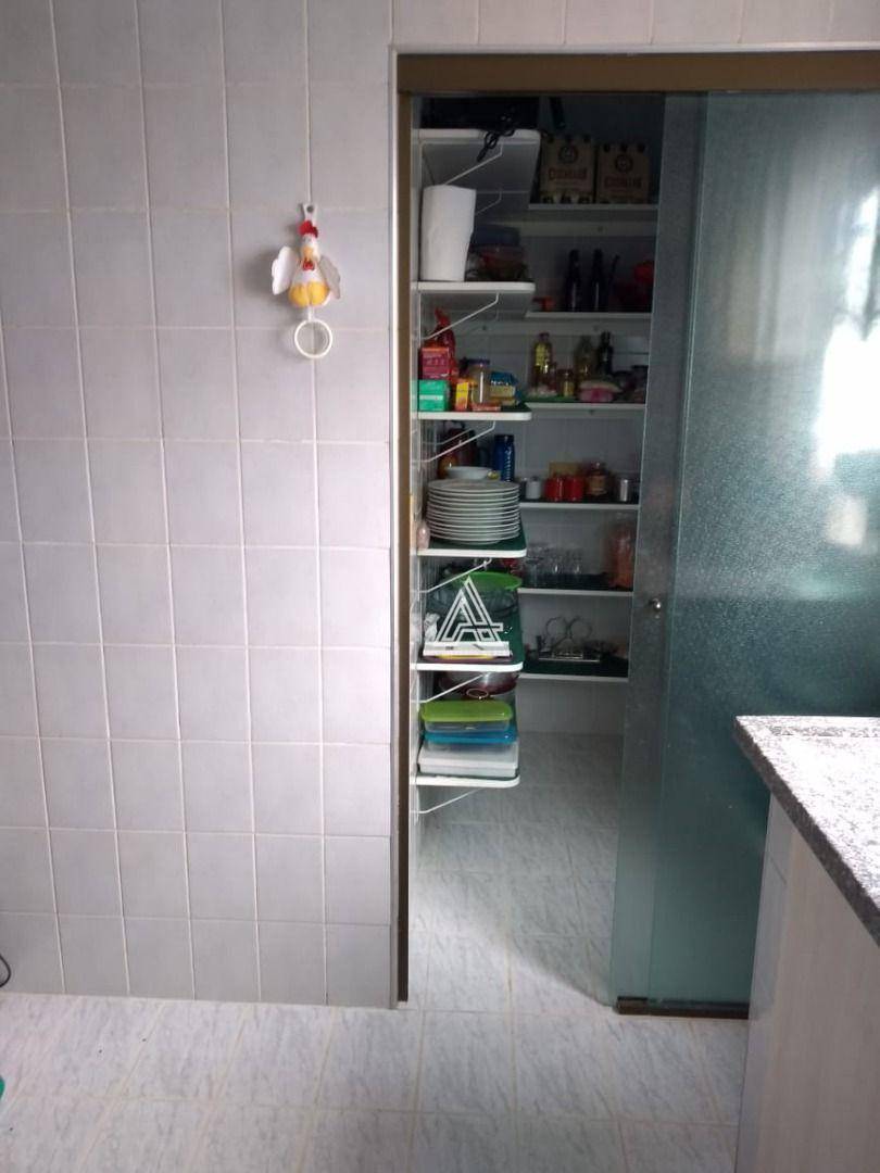 Apartamento à venda com 3 quartos, 140m² - Foto 30