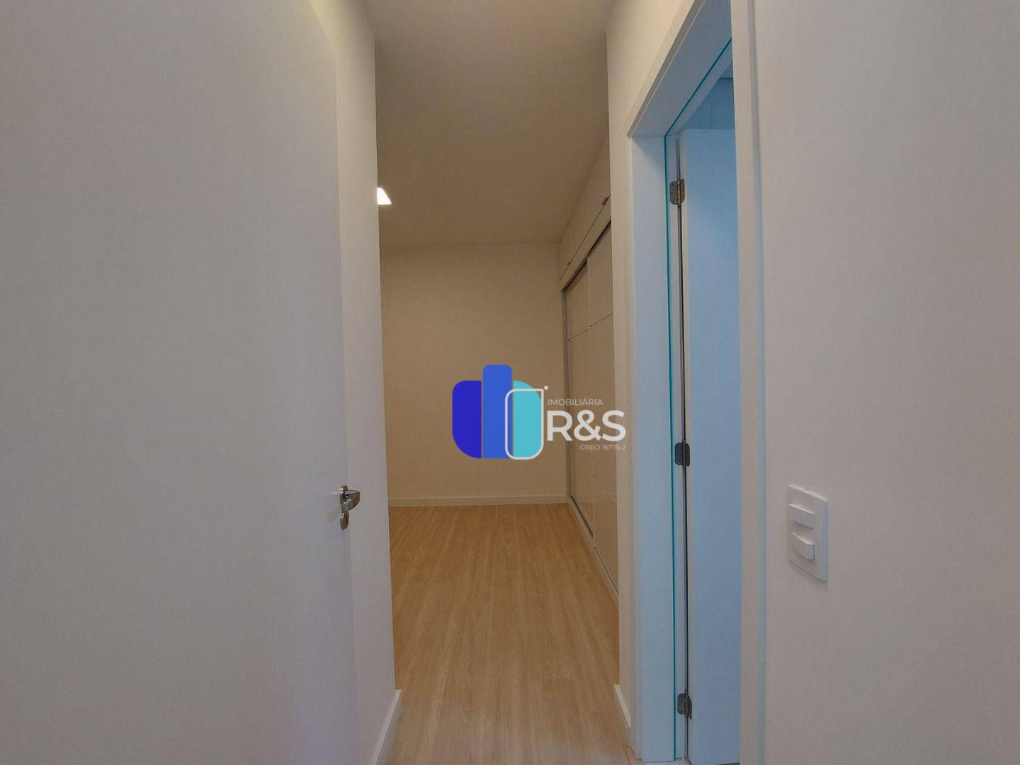 Apartamento para alugar com 2 quartos, 64m² - Foto 4