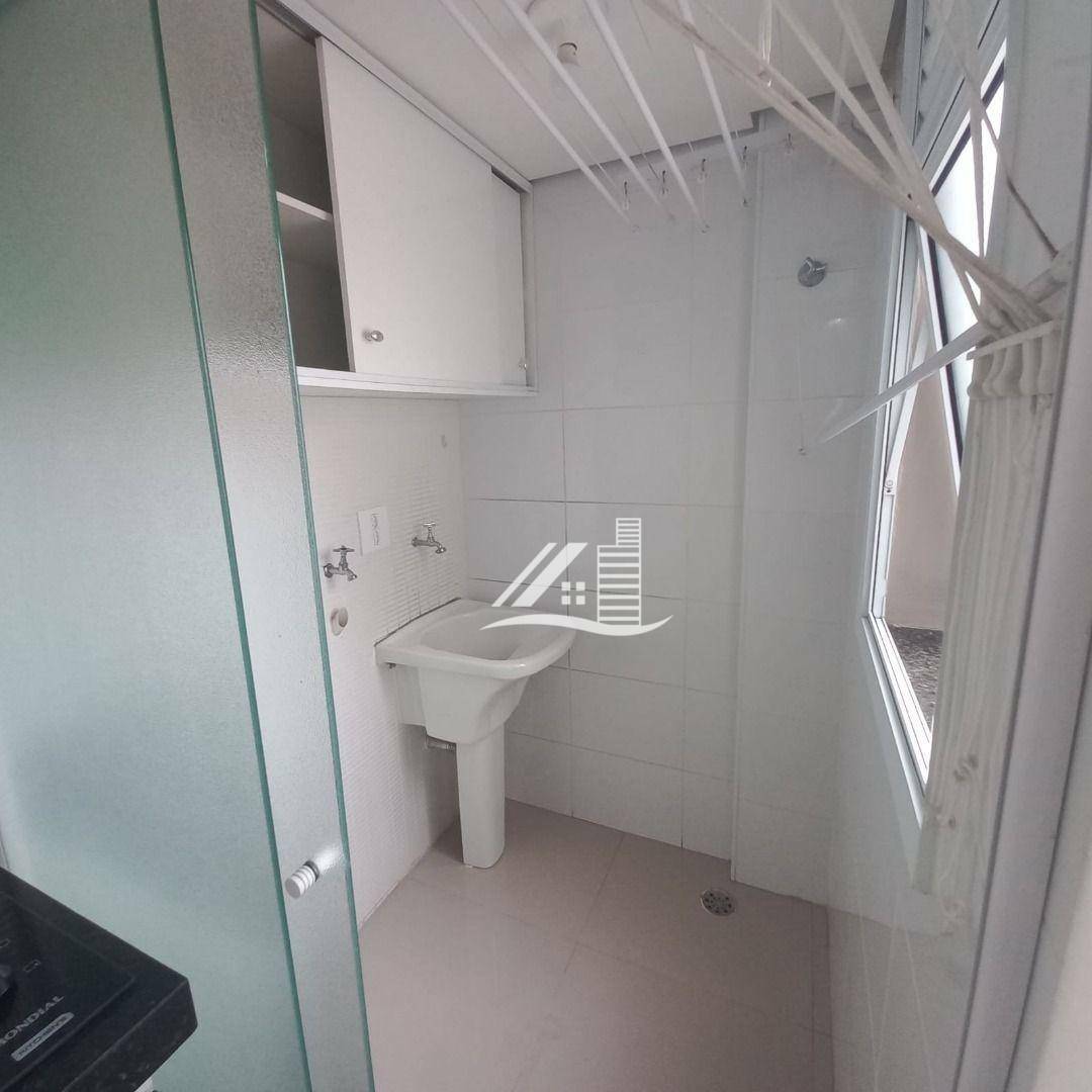 Apartamento à venda com 2 quartos, 45m² - Foto 17