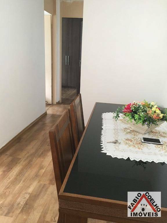 Apartamento à venda com 2 quartos, 70m² - Foto 6