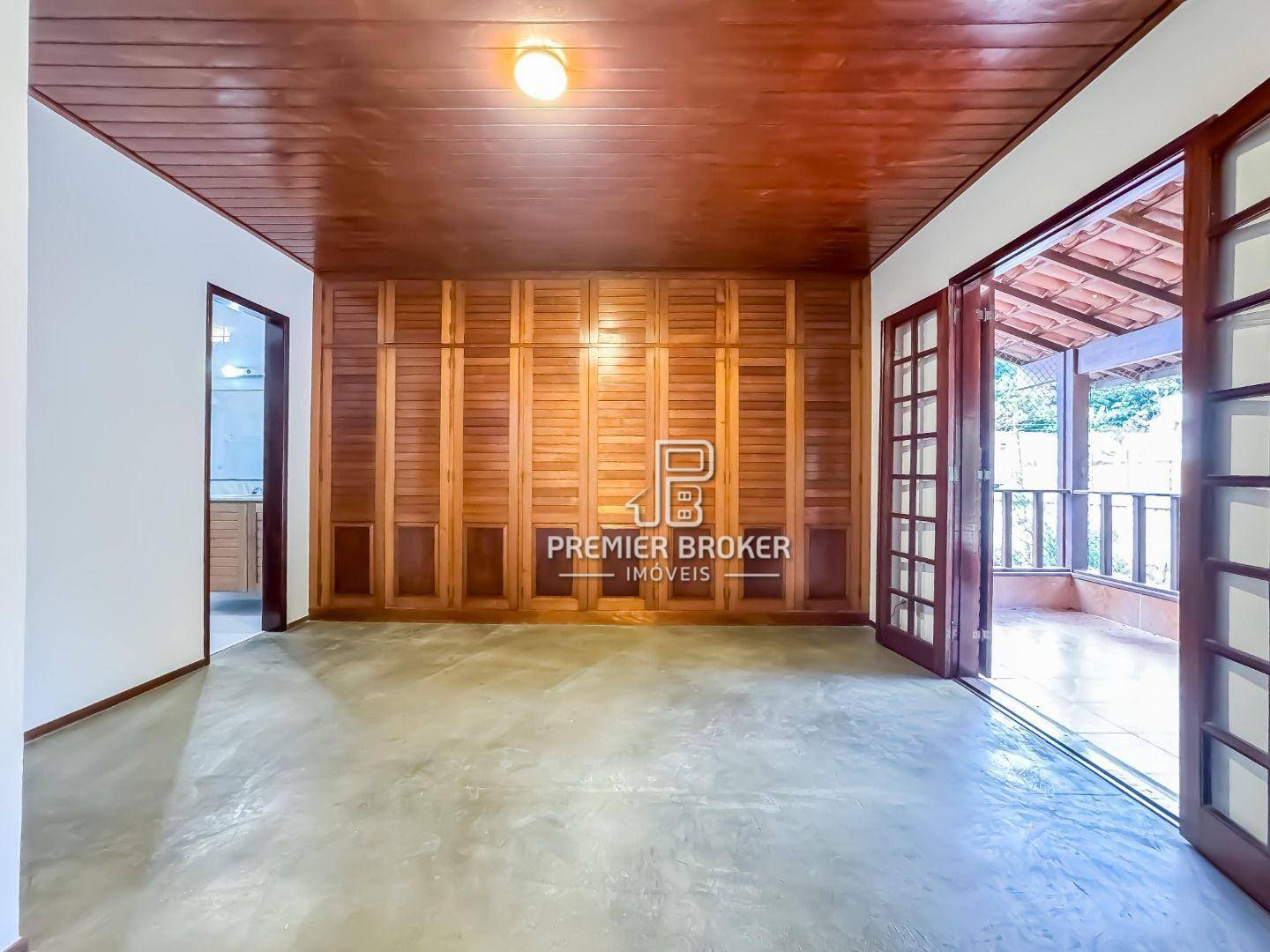 Casa de Condomínio à venda com 4 quartos, 250m² - Foto 29