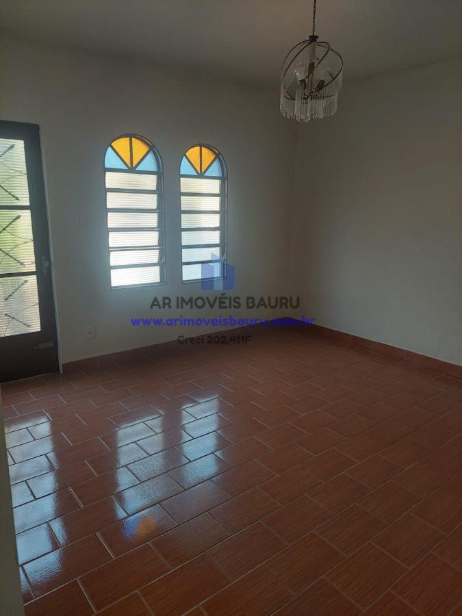 Casa à venda com 2 quartos, 207m² - Foto 1