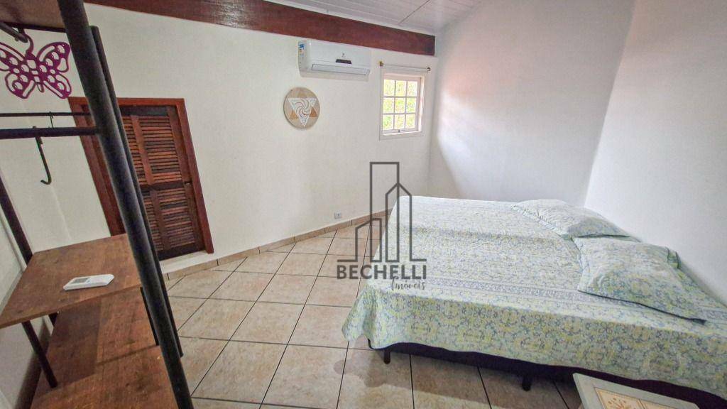 Casa para alugar com 4 quartos, 226m² - Foto 14