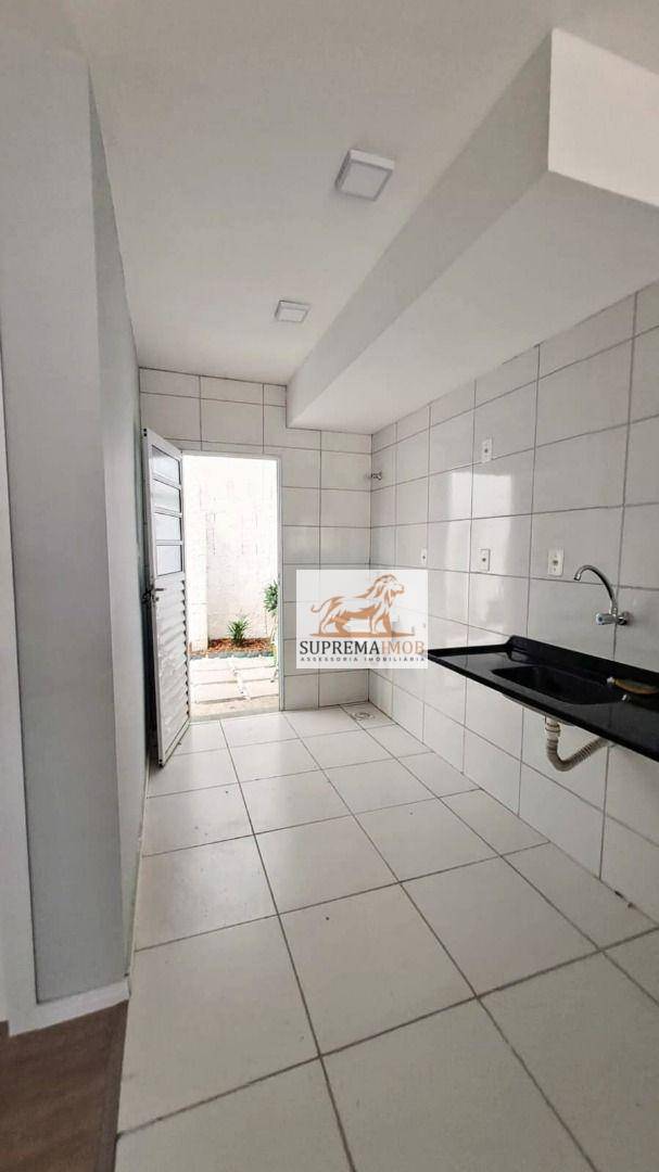 Apartamento à venda com 2 quartos, 44m² - Foto 1