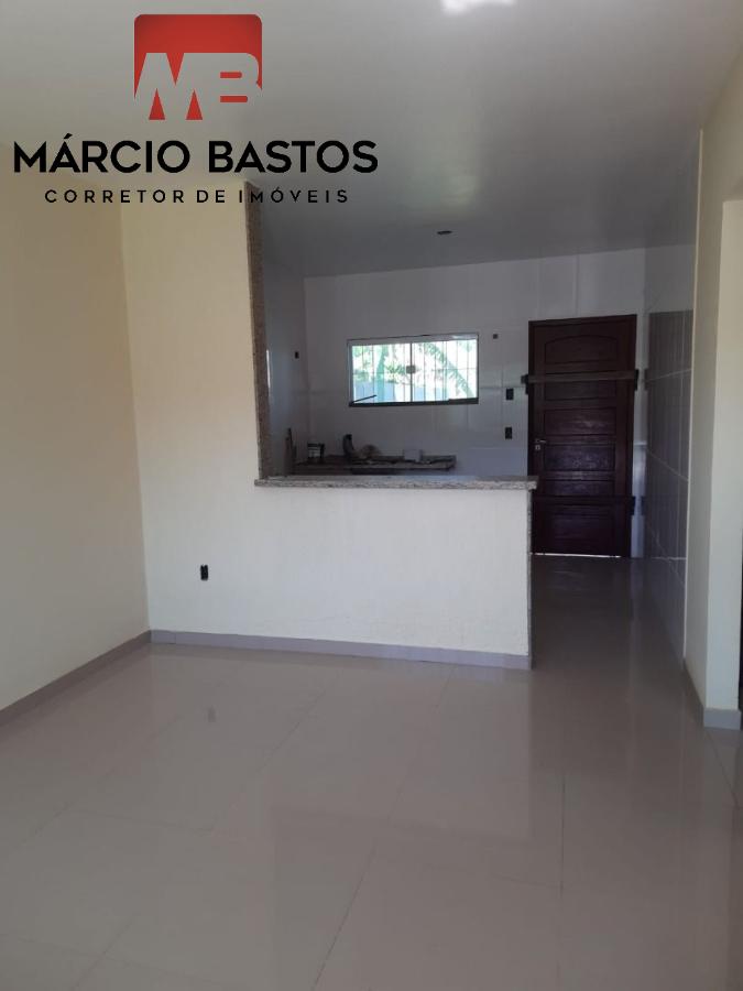 Casa à venda com 2 quartos, 80m² - Foto 4
