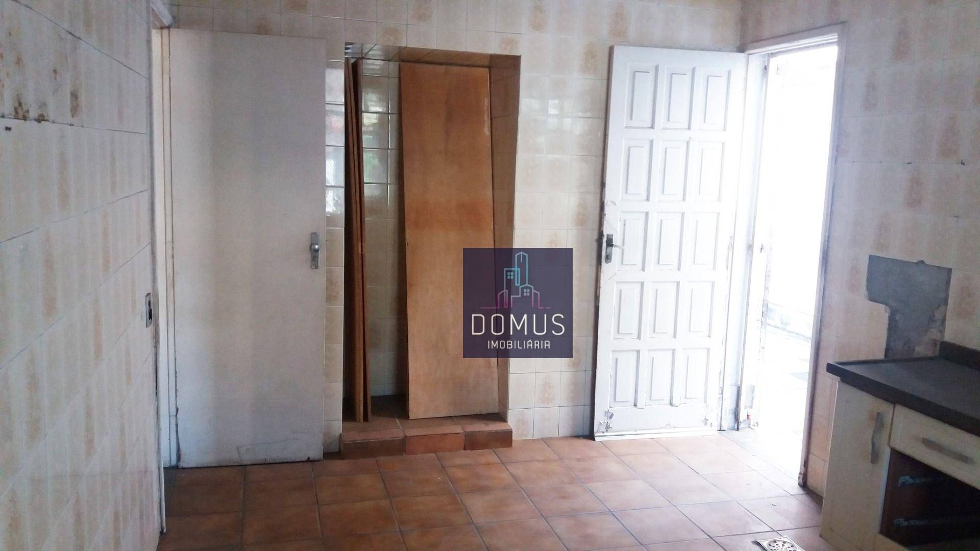 Casa à venda e aluguel com 3 quartos, 245m² - Foto 15