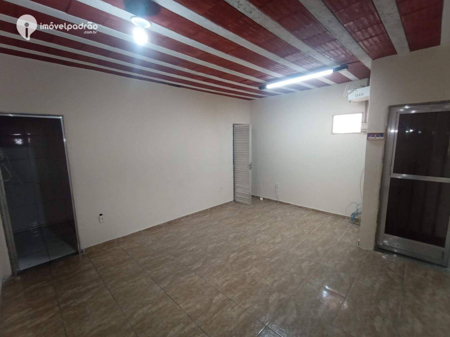 Depósito-Galpão-Armazém para alugar, 1350m² - Foto 11