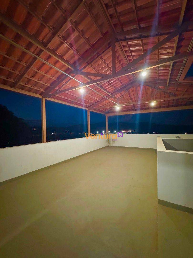 Casa à venda com 2 quartos, 150m² - Foto 15