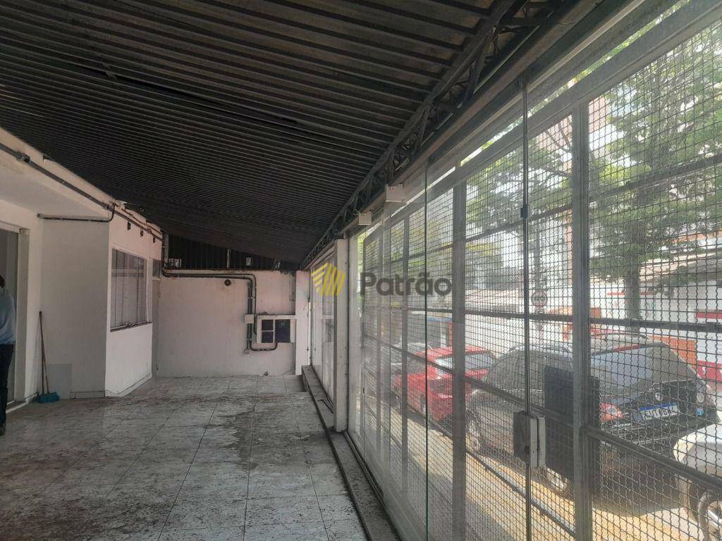 Sobrado para alugar com 3 quartos, 180m² - Foto 2