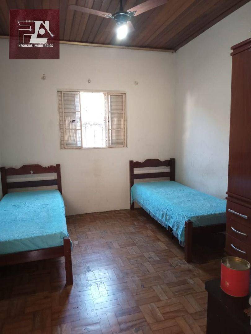 Casa à venda com 3 quartos, 250m² - Foto 8