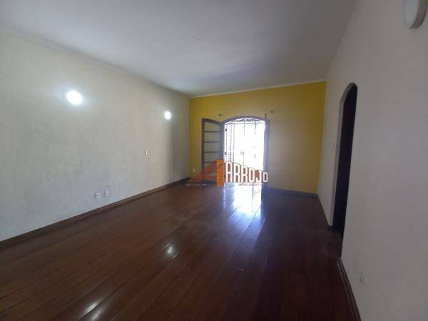 Sobrado à venda com 4 quartos, 357m² - Foto 31