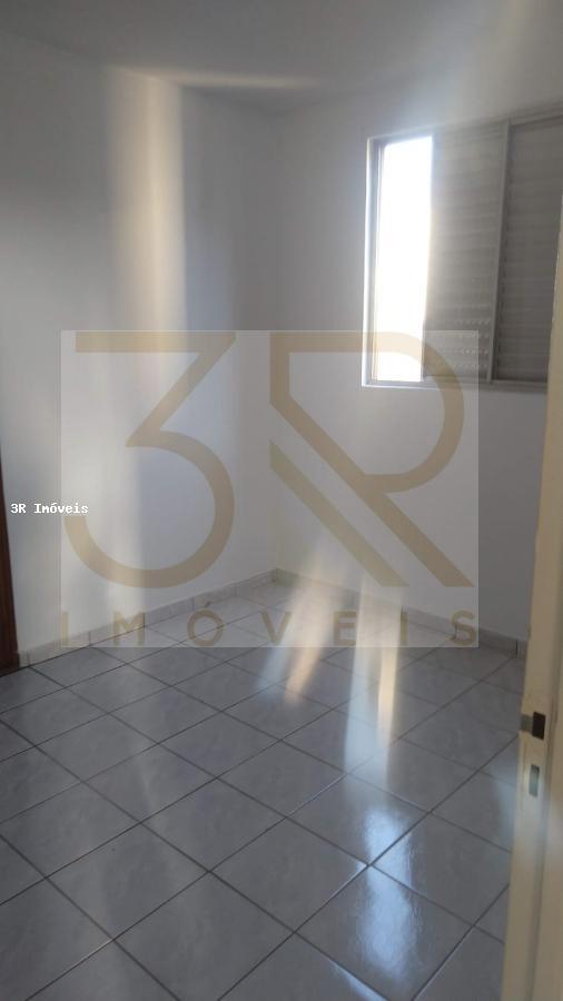 Apartamento para alugar com 2 quartos, 57m² - Foto 10