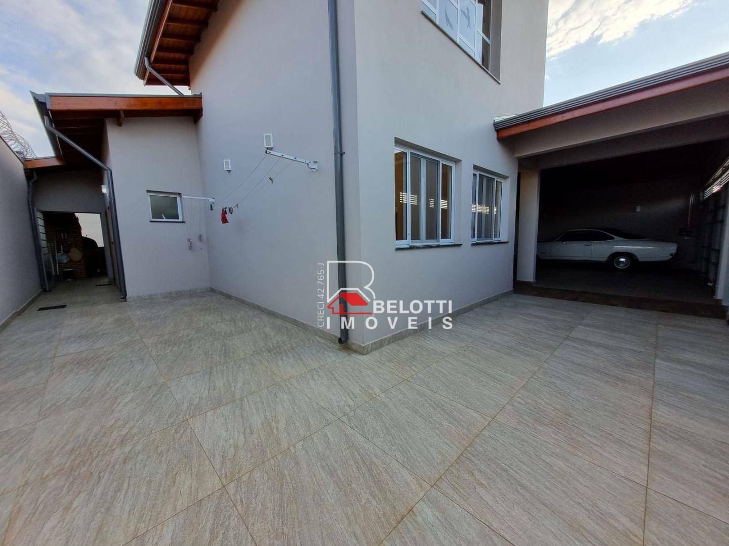 Casa à venda com 3 quartos, 220m² - Foto 10