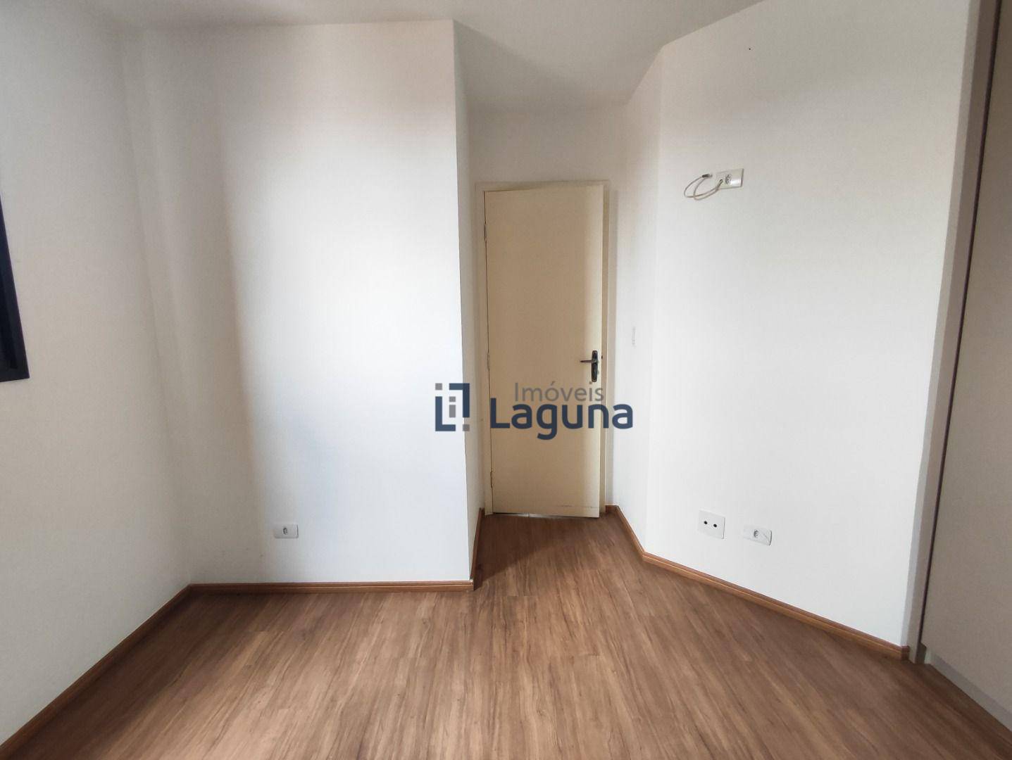 Apartamento para alugar com 3 quartos, 101m² - Foto 26