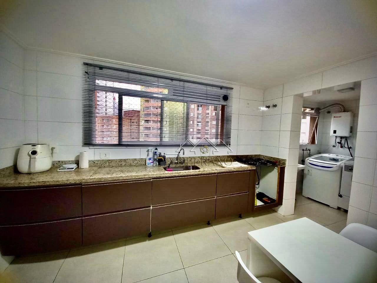 Apartamento à venda com 3 quartos, 118m² - Foto 8