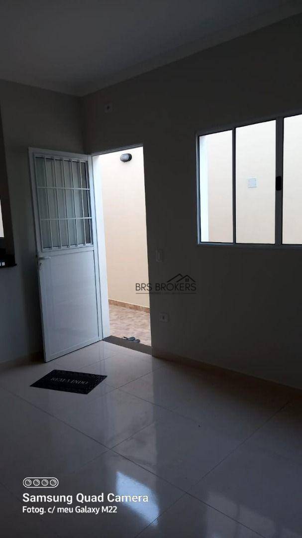 Casa à venda com 2 quartos, 80m² - Foto 3