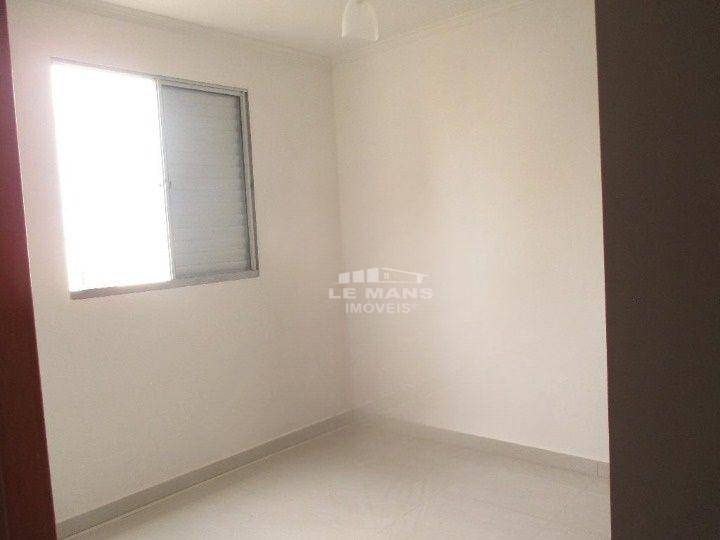 Apartamento para alugar com 2 quartos, 46m² - Foto 2