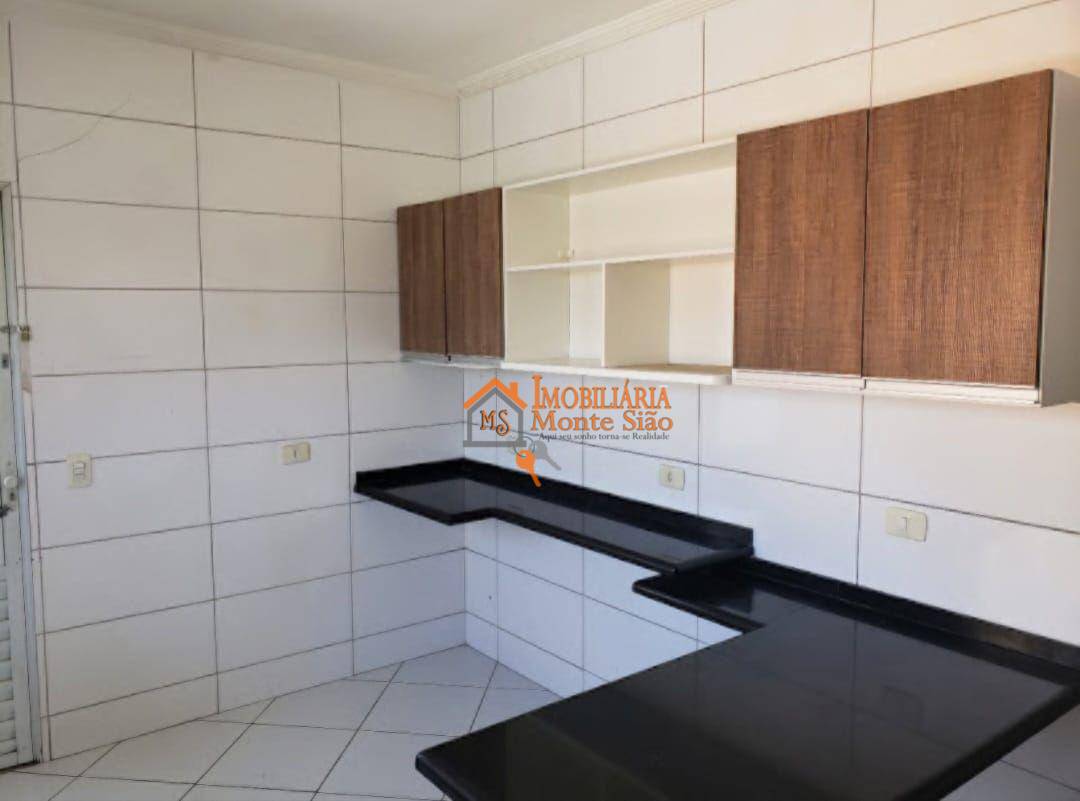 Casa para alugar com 3 quartos, 150m² - Foto 2