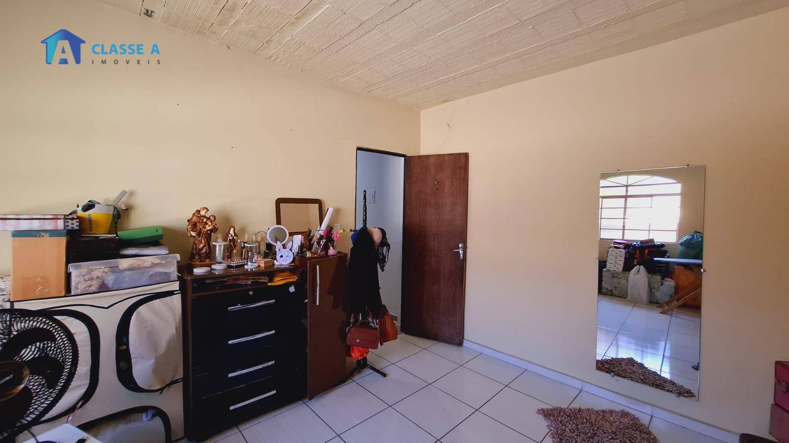 Casa à venda com 5 quartos, 300m² - Foto 29