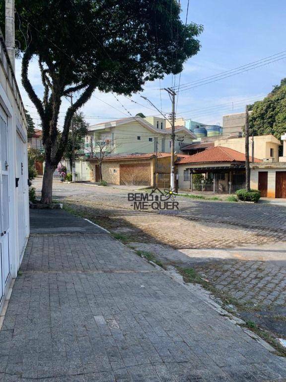 Sobrado à venda com 3 quartos, 110m² - Foto 1