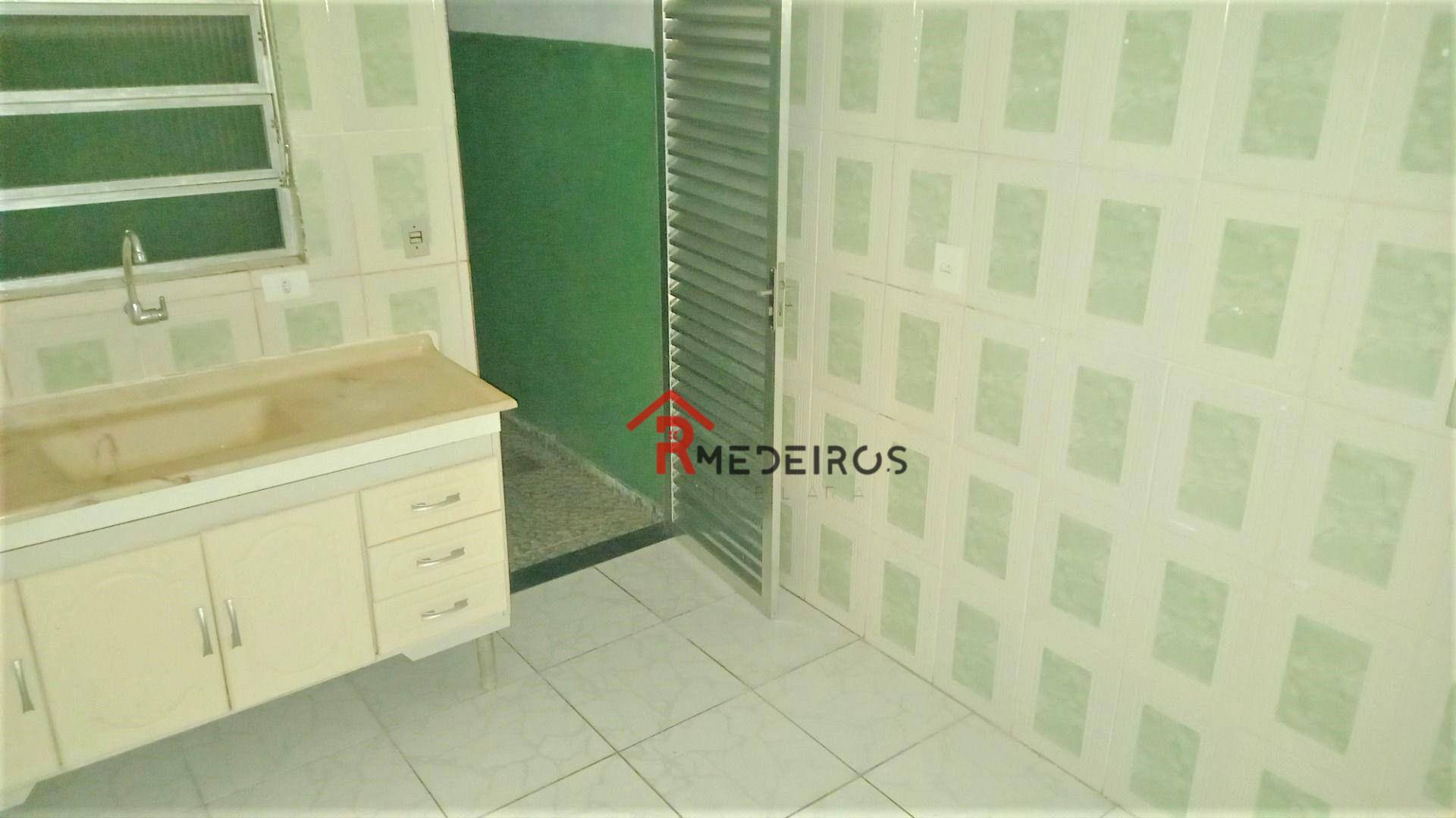 Casa à venda com 2 quartos, 60M2 - Foto 8