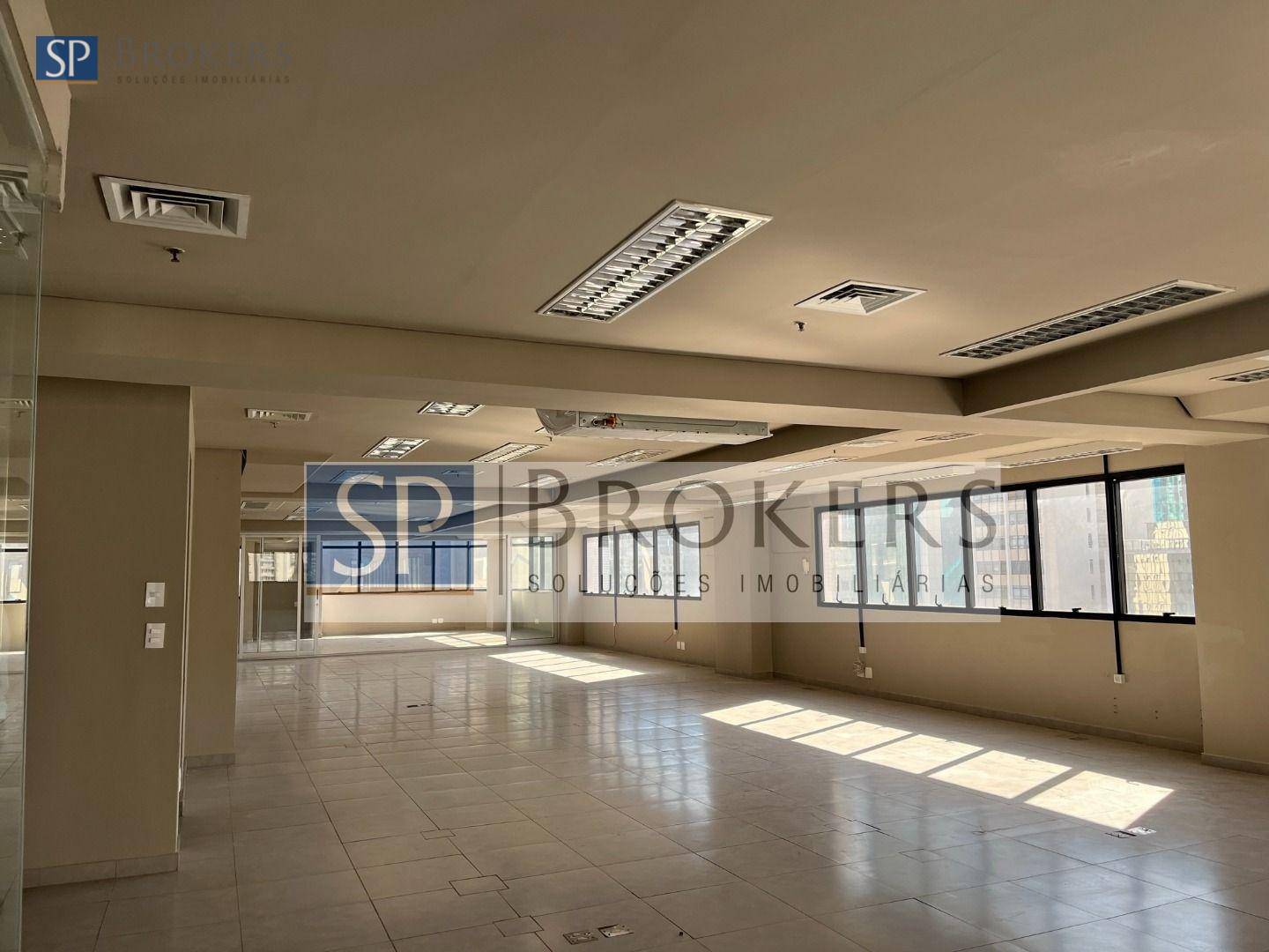 Conjunto Comercial-Sala para alugar, 300m² - Foto 1