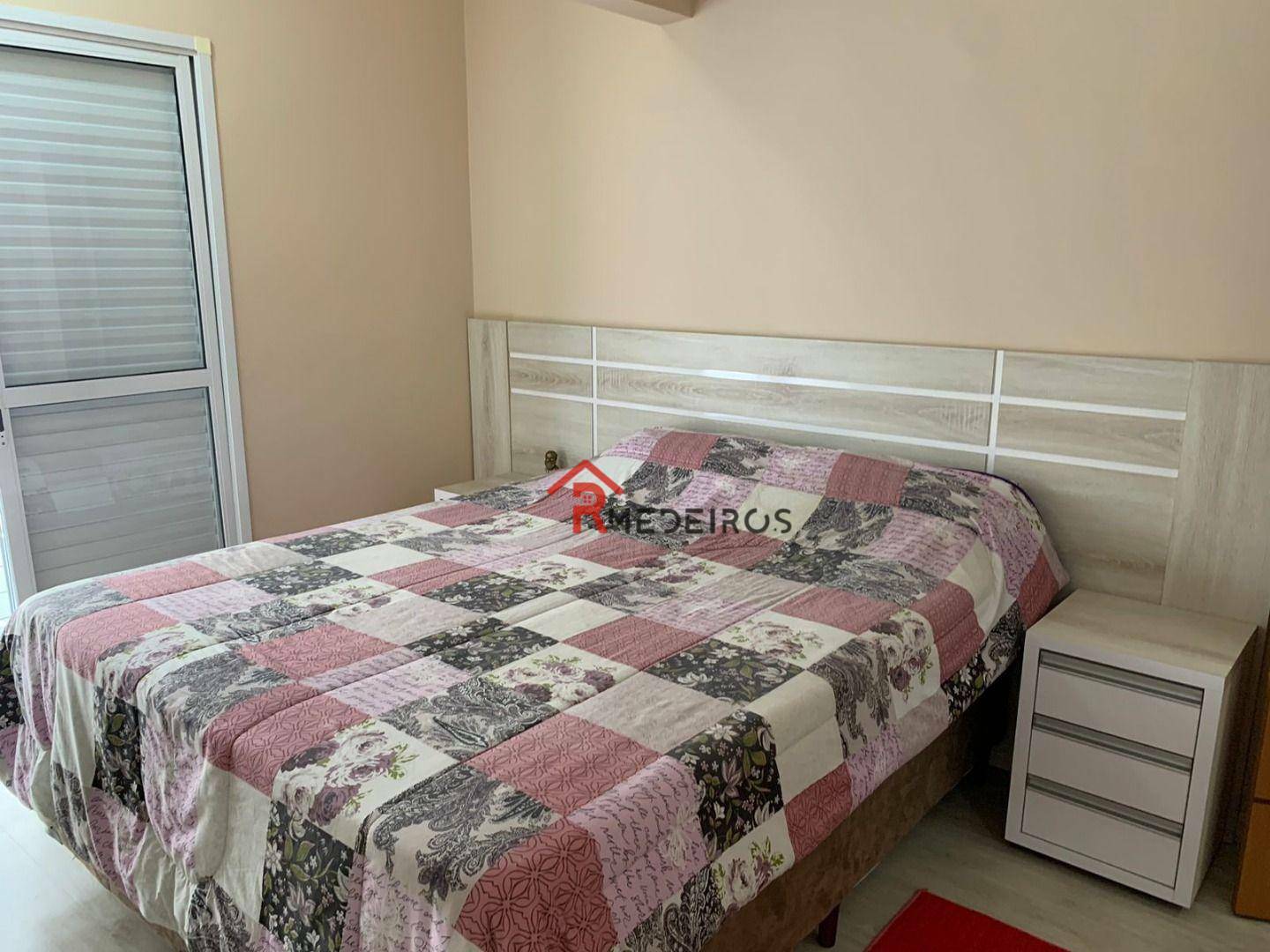 Apartamento à venda com 3 quartos, 196m² - Foto 14