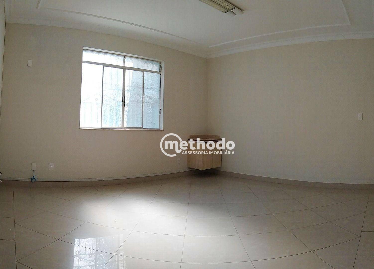 Casa à venda com 3 quartos, 337m² - Foto 6