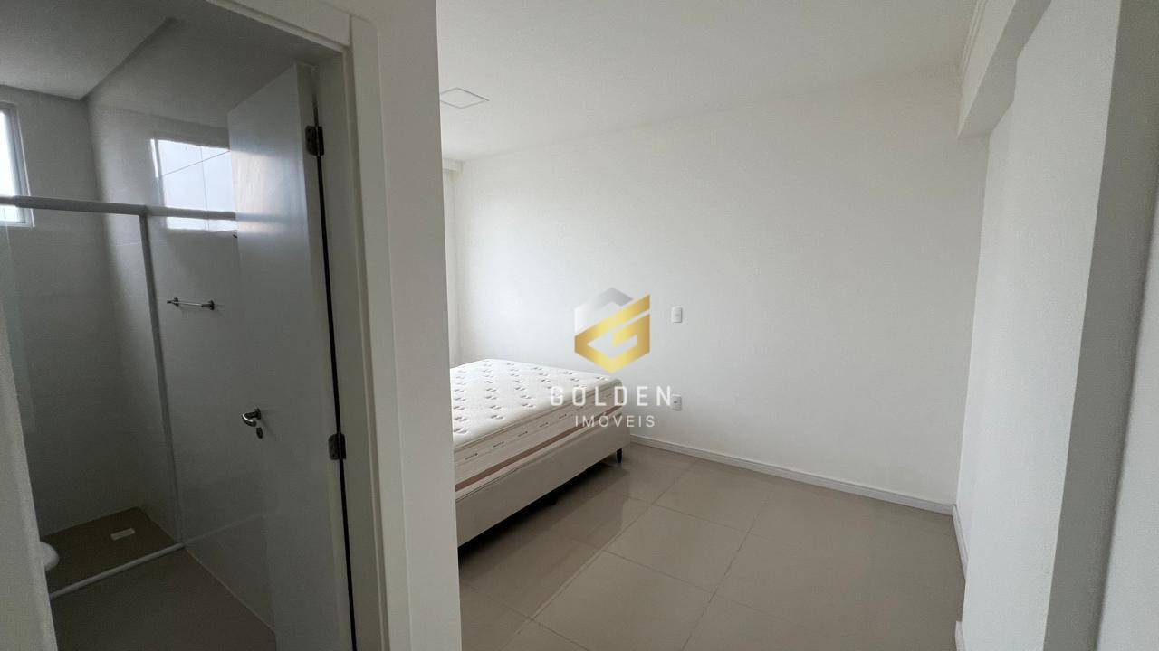 Apartamento à venda com 2 quartos, 70m² - Foto 11