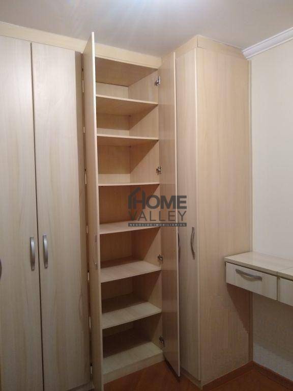 Apartamento à venda com 2 quartos, 60m² - Foto 16