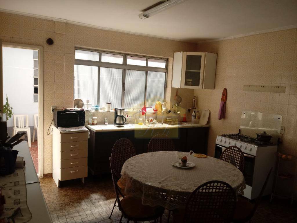 Sobrado à venda com 3 quartos, 130m² - Foto 1