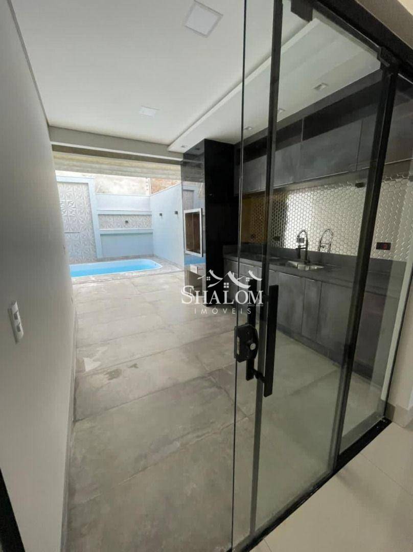 Casa à venda com 3 quartos, 140m² - Foto 11