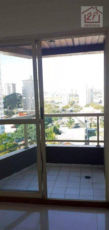 Apartamento à venda com 4 quartos, 132m² - Foto 2